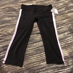 Black and purple gap fit workout capris